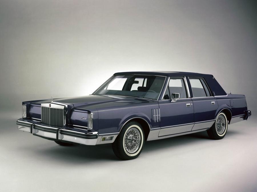  Lincoln Continental Mark VI Pucci Edition Sedan 1983 года  (фото 1 из 1)